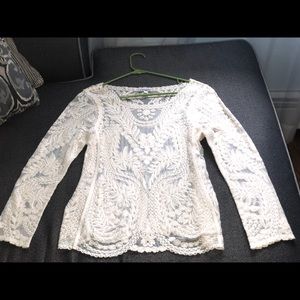 White lace long sleeve shirt